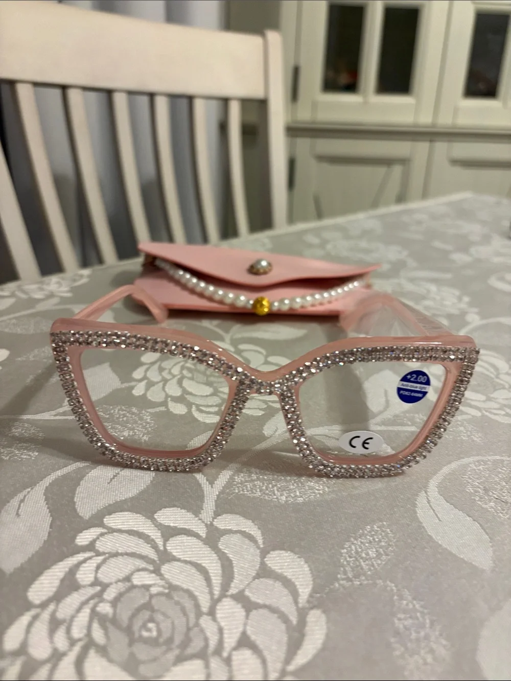 Diamond studded Glasses +2.00 case & Pearl Neck Hanger “anti-Blue light” New